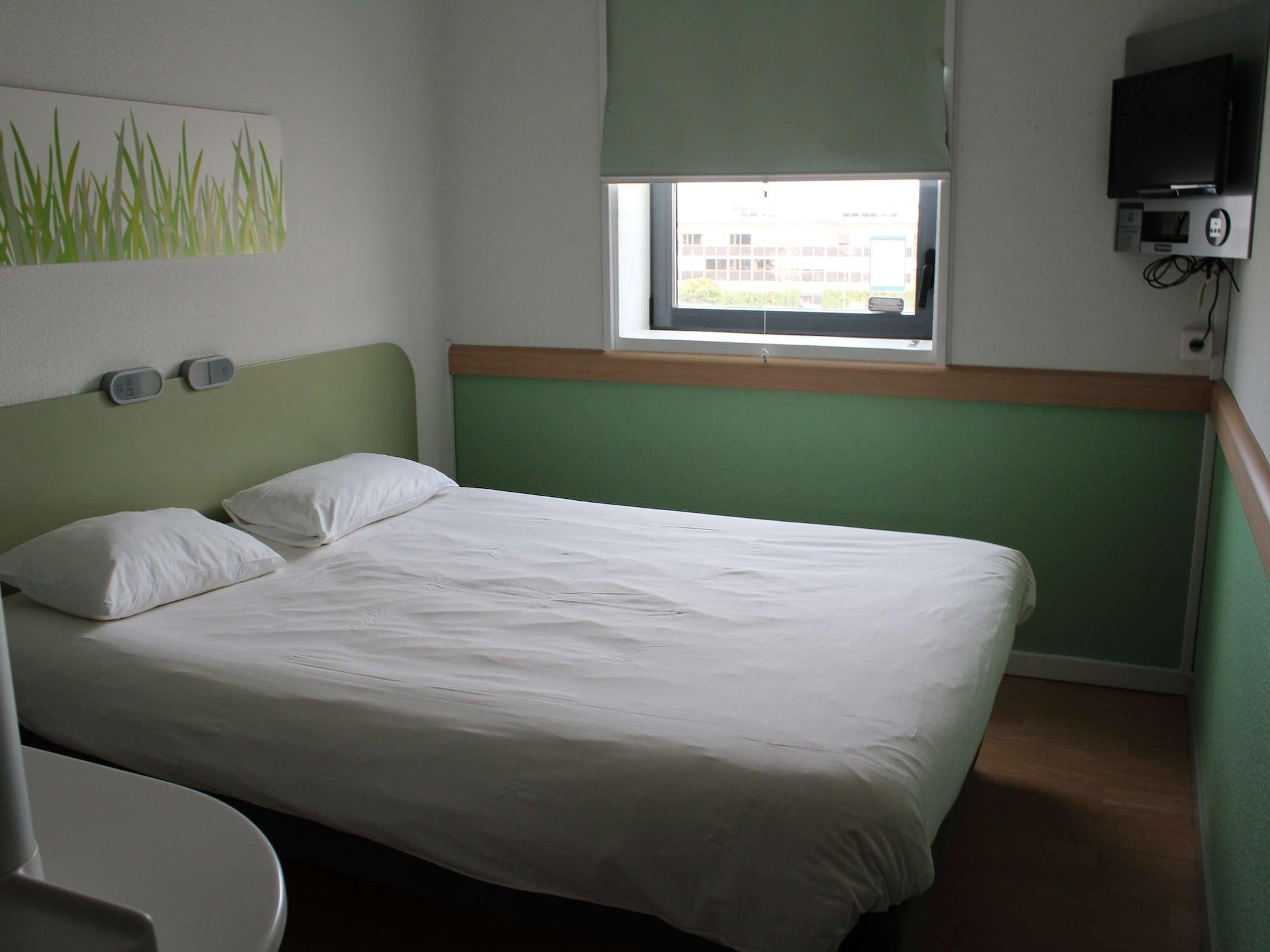 Ibis Budget Toulouse Aeroport Blagnac Exterior photo