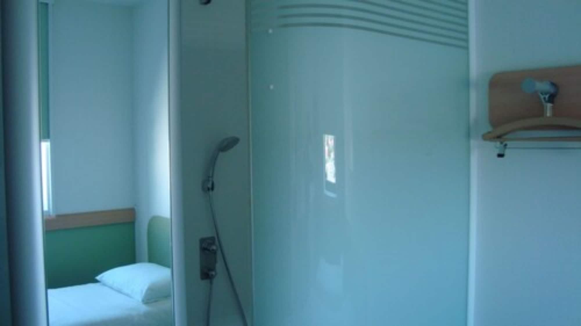 Ibis Budget Toulouse Aeroport Blagnac Exterior photo