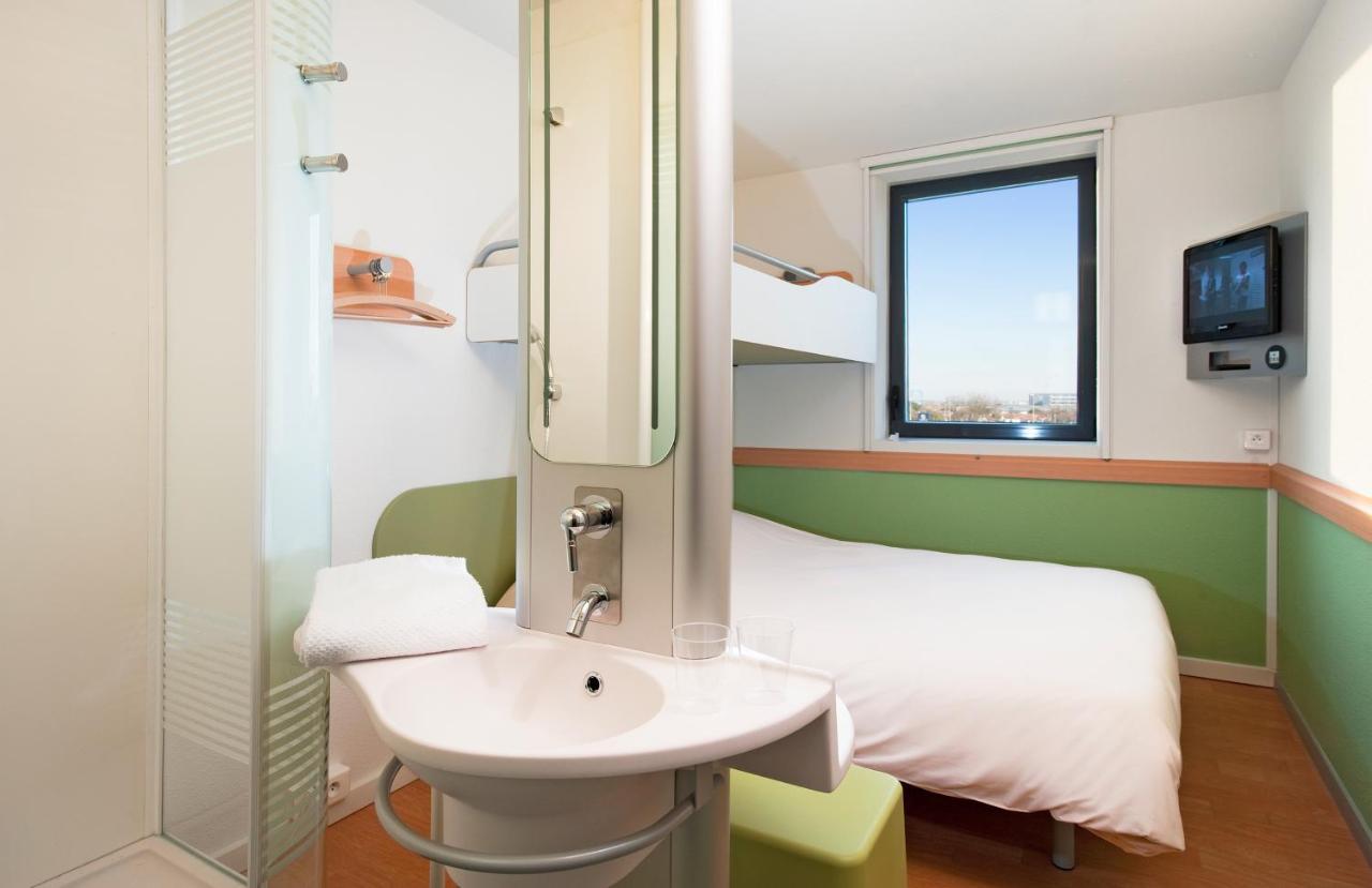 Ibis Budget Toulouse Aeroport Blagnac Exterior photo