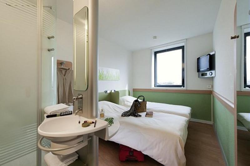 Ibis Budget Toulouse Aeroport Blagnac Exterior photo